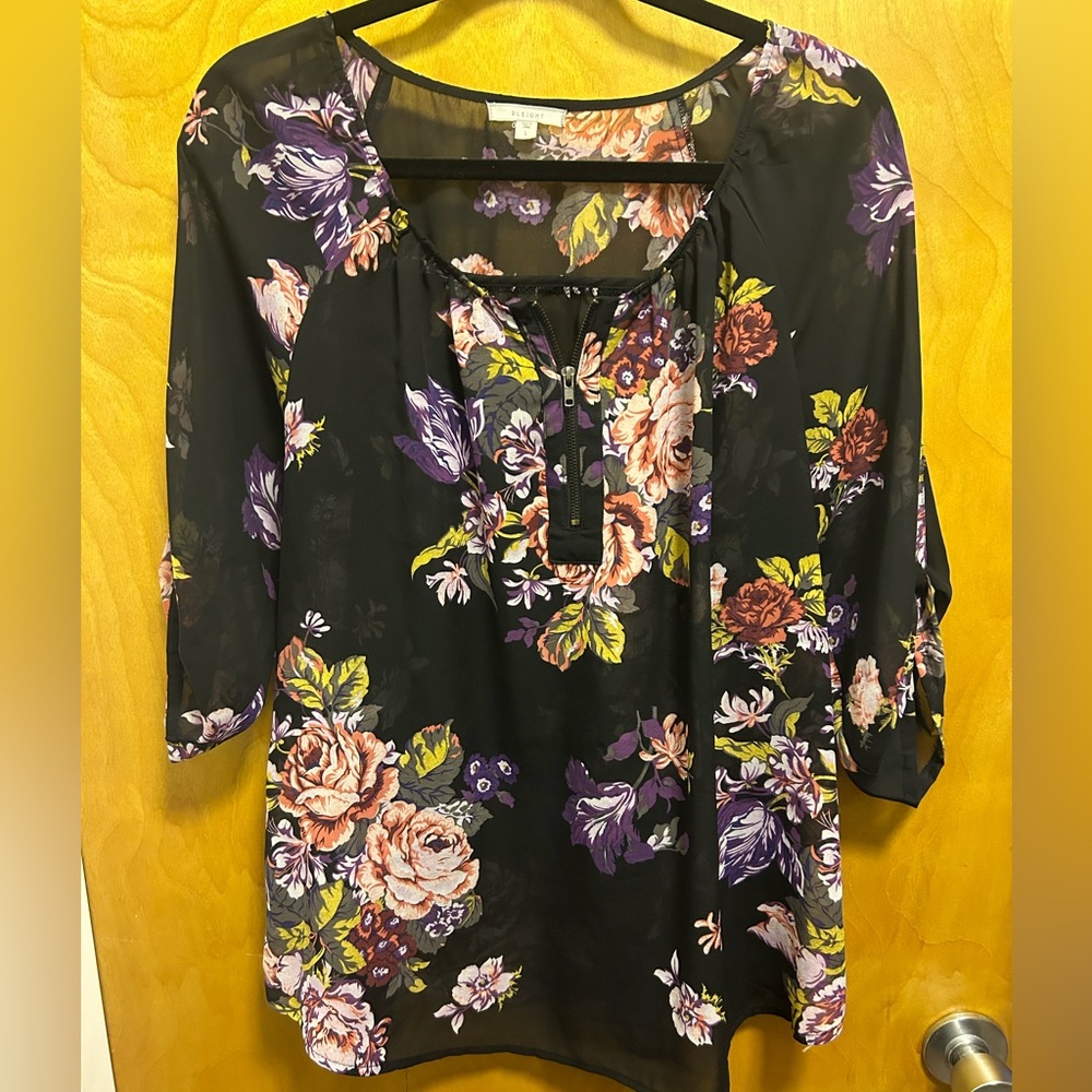 Pleione Black Floral Zipper Front Tunic